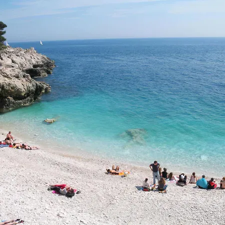 Апартаменты With Parking Space Banjole, - 17398 *