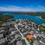 Apartament With Parking Space Banjole, - 17398 *