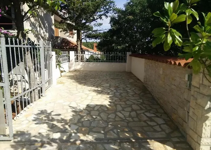 With Parking Space Banjole, - 17398 Pula