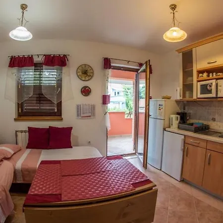 아파트 With Parking Space Banjole, - 17398 풀라