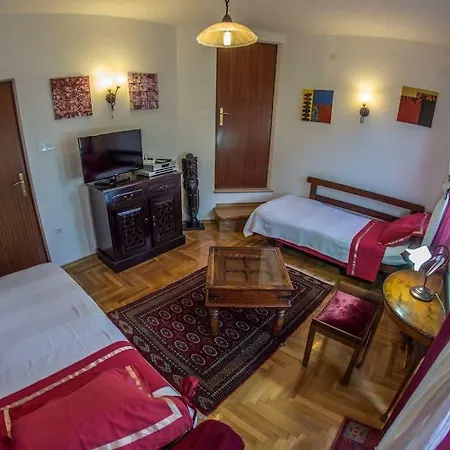 아파트 With Parking Space Banjole, - 17398